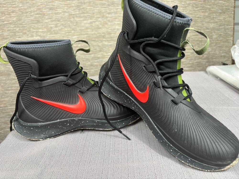 Nike High Top Shoes Youth Size 6Y Black Red Green Athletic Sneakers BQ5380-001